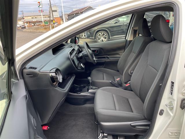 アクア Ｓスタイルブラック　純正ナビ　バックカメラ　トヨタセーフティーセンス　プリクラッシュセーフティーセンス　レーディパーチャーアラート　オートマチックハイビーム　横滑り防止システム　ステアリングスイッチ　電動格納ミラー（24枚目）