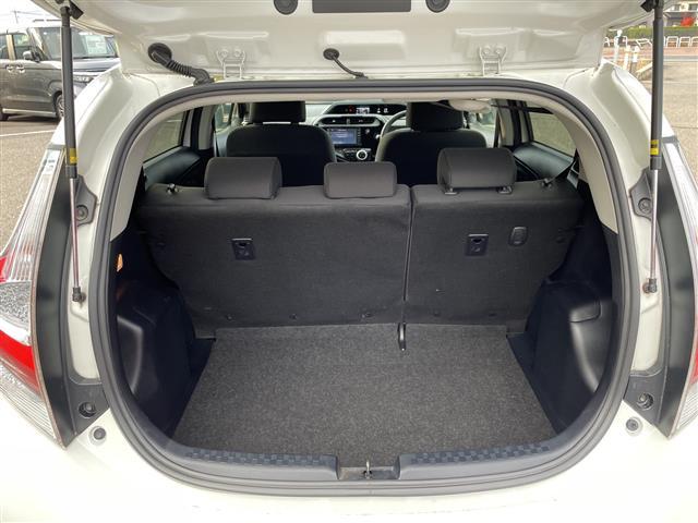 アクア Ｓスタイルブラック　純正ナビ　バックカメラ　トヨタセーフティーセンス　プリクラッシュセーフティーセンス　レーディパーチャーアラート　オートマチックハイビーム　横滑り防止システム　ステアリングスイッチ　電動格納ミラー（26枚目）