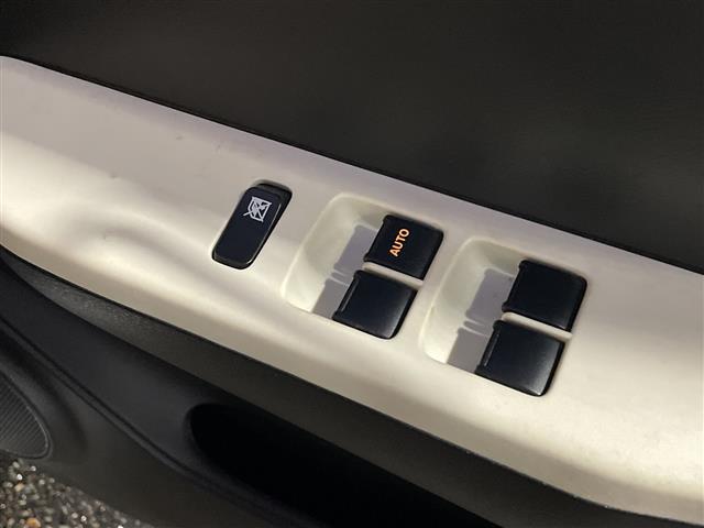 アルト Ｌ　シートヒーター　アイドリングストップ　純正フロアマット　夏用タイヤ積載　スペアキー１本　ドアバイザー（14枚目）