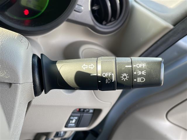 Ｎ－ＢＯＸ Ｇ・Ｌパッケージ　ナビ：ＭＤＶ－７２７ＤＴ（ＢＴ／ＦＭ／ＡＭ／フルセグ）　片側電動ドア　ＥＴＣ　フォグランプ　夏用タイヤ積載　ドアバイザー　シガーソケット　電動格納ミラー（6枚目）