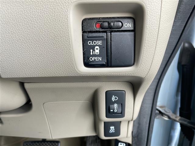 Ｎ－ＢＯＸ Ｇ・Ｌパッケージ　ナビ：ＭＤＶ－７２７ＤＴ（ＢＴ／ＦＭ／ＡＭ／フルセグ）　片側電動ドア　ＥＴＣ　フォグランプ　夏用タイヤ積載　ドアバイザー　シガーソケット　電動格納ミラー（12枚目）