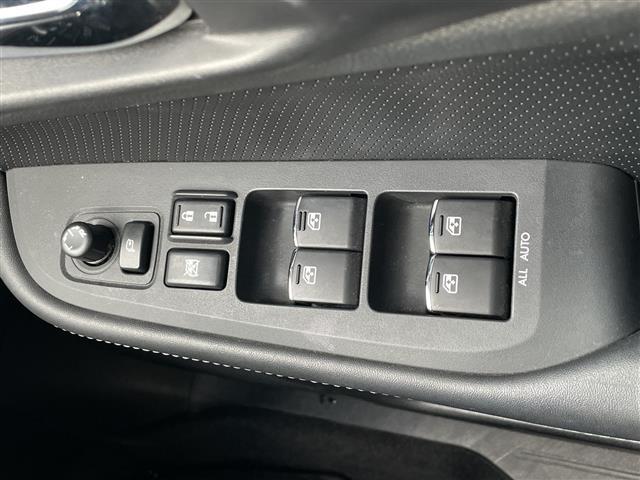 レガシィアウトバック リミテッド　純正ナビ　アイサイトＶｅｒ．３　衝突軽減ブレーキ　レーンキープアシスト　レーダークルーズコントロール　先行車発進告知　ブラインドスポットモニター　パワーバックドア　バックカメラ　ルーフレール（12枚目）