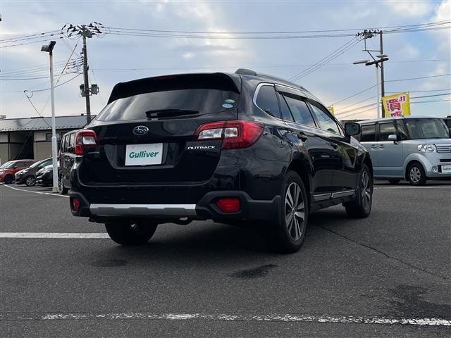 レガシィアウトバック リミテッド　純正ナビ　アイサイトＶｅｒ．３　衝突軽減ブレーキ　レーンキープアシスト　レーダークルーズコントロール　先行車発進告知　ブラインドスポットモニター　パワーバックドア　バックカメラ　ルーフレール（27枚目）