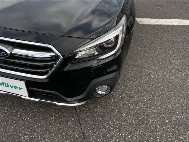 レガシィアウトバック リミテッド　純正ナビ　アイサイトＶｅｒ．３　衝突軽減ブレーキ　レーンキープアシスト　レーダークルーズコントロール　先行車発進告知　ブラインドスポットモニター　パワーバックドア　バックカメラ　ルーフレール（30枚目）