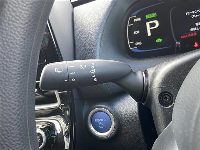 アクア Ｘ　純正ディスプレイオーディオ　トヨタセーフティセンス　レーダークルーズコントロール　レーンキープアシスト　プリクラッシュセーフティ　オートマチックハイビーム　バックカメラ　ビルトインＥＴＣ　ＬＥＤライト（6枚目）