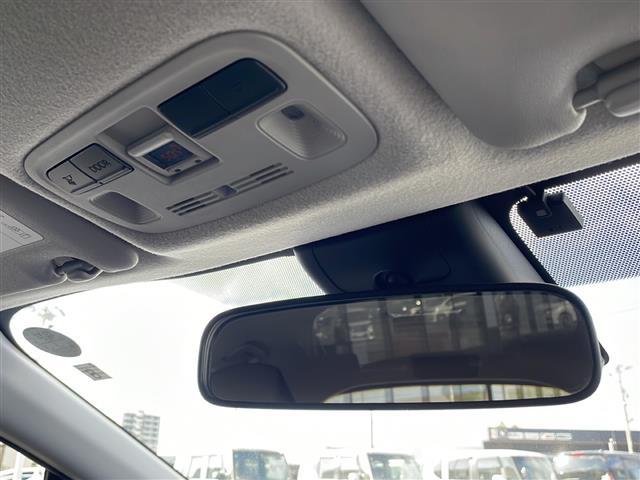 アクア Ｘ　純正ディスプレイオーディオ　トヨタセーフティセンス　レーダークルーズコントロール　レーンキープアシスト　プリクラッシュセーフティ　オートマチックハイビーム　バックカメラ　ビルトインＥＴＣ　ＬＥＤライト（17枚目）