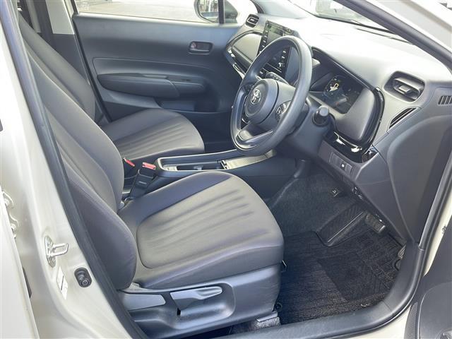 アクア Ｘ　純正ディスプレイオーディオ　トヨタセーフティセンス　レーダークルーズコントロール　レーンキープアシスト　プリクラッシュセーフティ　オートマチックハイビーム　バックカメラ　ビルトインＥＴＣ　ＬＥＤライト（18枚目）