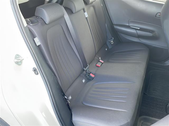 アクア Ｘ　純正ディスプレイオーディオ　トヨタセーフティセンス　レーダークルーズコントロール　レーンキープアシスト　プリクラッシュセーフティ　オートマチックハイビーム　バックカメラ　ビルトインＥＴＣ　ＬＥＤライト（19枚目）