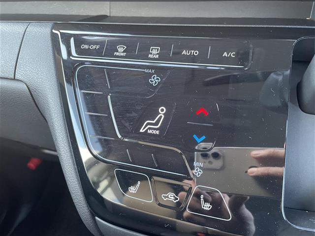 ルークス ハイウェイスター　Ｘ　プロパイロットエディション　純正９インチナビ　フルセグＴＶ　プロパイロット　エマージェンシーブレーキ　レーンキープアシスト　アラウンドビューモニター　バックカメラ　両側パワースライドドア　ドライブレコーダー　シートヒーター（14枚目）