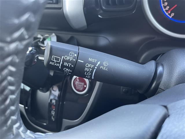 N-BOXカスタム G SSパッケージ 社外メモリナビ:NR-MZ03 バックカメラ 両側パワースライドドア 前方ドライブレコーダー ステアリングスイッチ ETC 保証書 取扱説明書(10枚目)