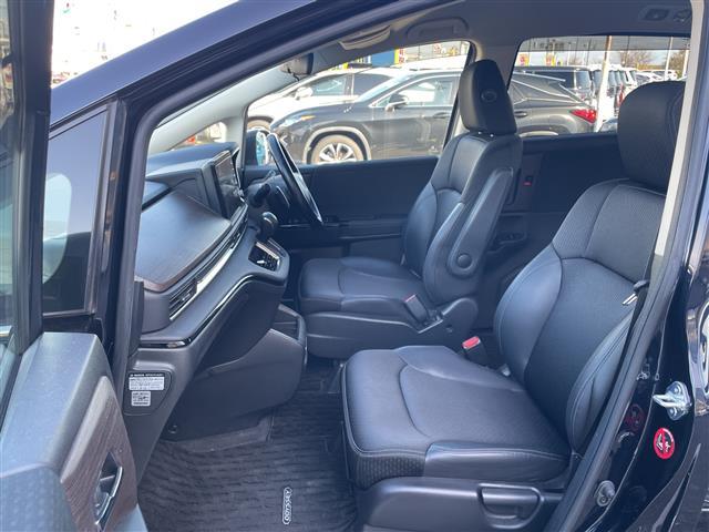 オデッセイ アブソルート　純正１０インチメモリナビ：ＶＸＵ－２１７ＤＹｉ　マルチビューカメラ　レーダークルーズコントロール　ジェスチャーコントロール・パワースライドドア　前後コーナーセンサー　ＥＴＣ２．０　パドルシフト（24枚目）