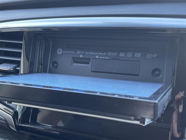 オデッセイ アブソルート・２０ｔｈアニバーサリー　純正メモリナビ：ＶＸＭ－１５５ＶＦＥｉ　バックカメラ　クルーズコントロール　両側パワースライドドア　パドルシフト　ステアリングスイッチ　ＥＴＣ　ハーフレザーシート　運転席パワーシート（11枚目）