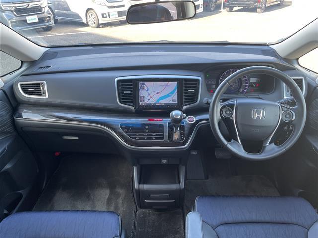 オデッセイ アブソルート・２０ｔｈアニバーサリー　純正メモリナビ：ＶＸＭ－１５５ＶＦＥｉ　バックカメラ　クルーズコントロール　両側パワースライドドア　パドルシフト　ステアリングスイッチ　ＥＴＣ　ハーフレザーシート　運転席パワーシート（42枚目）