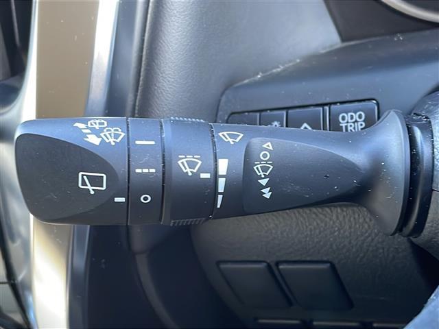 ヴェルファイアハイブリッド X 純正ナビ フルセグ Bluetooth フリップダウンモニター レザーシート 両側パワースライドドア レーダークルーズコントロール ETC バックカメラ 純正フロアマット 純正AW16インチ(8枚目)