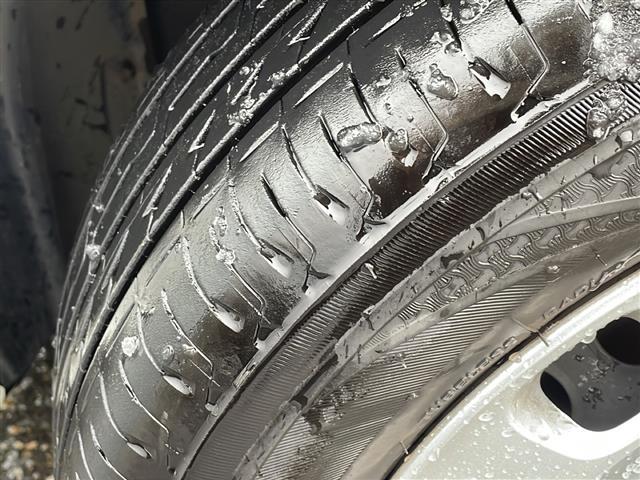 500 スーパーポップ 10thアニバーサリー 純正ディスプレイオーディオ 革巻きステアリング ステアリングスイッチ リモコンキー 純正ホイールキャップ 走行モードエコモード シティモード ボサノバホワイト 取扱説明書 記録簿 保証書(31枚目)