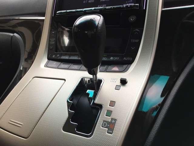 240SタイプゴールドIIアルパイン8型ナビ後モニタ両側電動(11枚目)