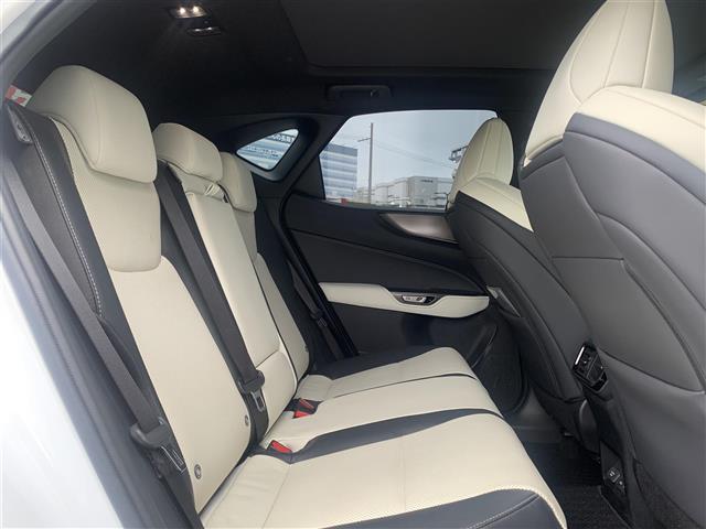 NX NX350h Fスポーツ 純正メモリーナビ フルセグTV パノラマルーフ 全方位モニター 白革 BSM HUD 液晶ミラー 温冷シート ステアリングヒーター レーダークルーズコントロール 電動リアゲート ETC2.0 LED(15枚目)