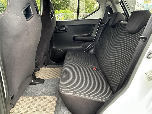 アルトワークス ベースグレード　社外ナビ　ＣＤ　ターボ車　横滑り防止装置　純正１５インチアルミホイール　オートエアコン　レカロシート　プッシュスタート　スマートキー　オートライト　ダブルエアバック（15枚目）