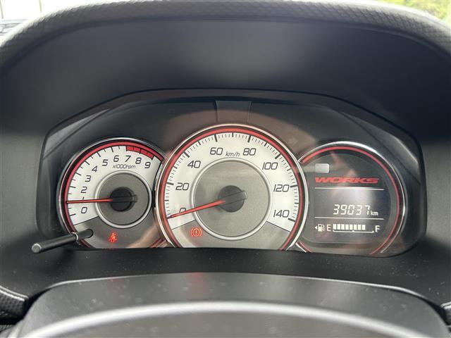 アルトワークス ベースグレード　社外ナビ　ＣＤ　ターボ車　横滑り防止装置　純正１５インチアルミホイール　オートエアコン　レカロシート　プッシュスタート　スマートキー　オートライト　ダブルエアバック（19枚目）