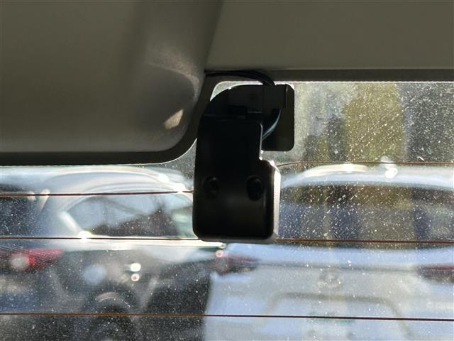 セレナ ハイウェイスターV プロパイロット 純正9インチナビ フルセグTV Bluetooth アラウンドビューモニター 両側パワースライドドア 前後コーナーセンサー BSM 後席11インチモニター 追従型クルーズコントロール(11枚目)