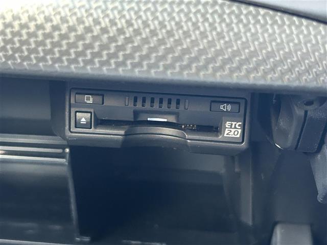 CT CT200h Fスポーツ レクサスセーフティセンス コネクトナビ フルセグTV/CD/BT バックカメラ パドルシフト 追従型クルーズコントロール シートヒーター パワーシート ビルトインETC2.0 前方ドライブレコーダー(9枚目)