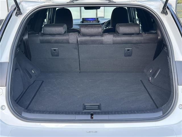 CT CT200h Fスポーツ レクサスセーフティセンス コネクトナビ フルセグTV/CD/BT バックカメラ パドルシフト 追従型クルーズコントロール シートヒーター パワーシート ビルトインETC2.0 前方ドライブレコーダー(13枚目)