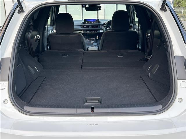 CT CT200h Fスポーツ レクサスセーフティセンス コネクトナビ フルセグTV/CD/BT バックカメラ パドルシフト 追従型クルーズコントロール シートヒーター パワーシート ビルトインETC2.0 前方ドライブレコーダー(14枚目)