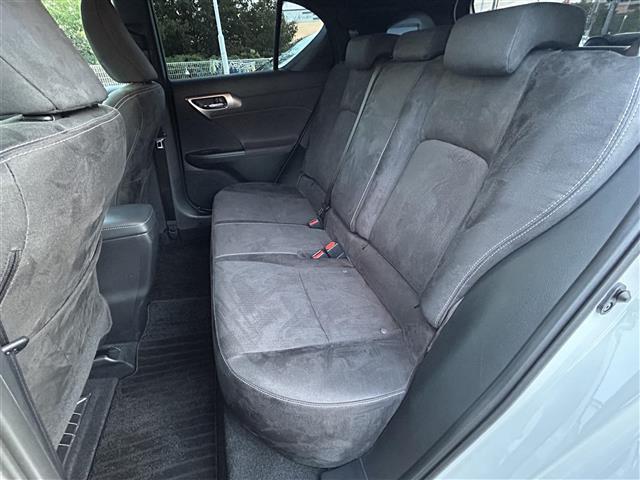 CT CT200h Fスポーツ レクサスセーフティセンス コネクトナビ フルセグTV/CD/BT バックカメラ パドルシフト 追従型クルーズコントロール シートヒーター パワーシート ビルトインETC2.0 前方ドライブレコーダー(16枚目)