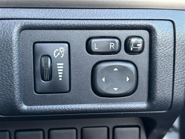 CT CT200h Fスポーツ レクサスセーフティセンス コネクトナビ フルセグTV/CD/BT バックカメラ パドルシフト 追従型クルーズコントロール シートヒーター パワーシート ビルトインETC2.0 前方ドライブレコーダー(32枚目)