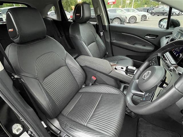 オーラ G レザーエディション 純正9インチナビ フルセグTV 全方位モニター 衝突軽減 BSM BOSEサウンド プロパイロット レーダークルーズコントロール アイドリングストップ ワイヤレス充電 ETC LEDライト(13枚目)