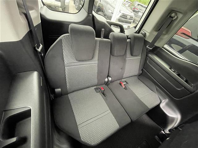 ステップワゴンスパーダ スパーダ ホンダセンシング 純正ナビ フルセグTV バックモニター 衝突軽減 9インチ後席モニター 両側パワースライドドア レーダークルーズコントロール パドルシフト アイドリングストップ プッシュスタート ETC LED(15枚目)