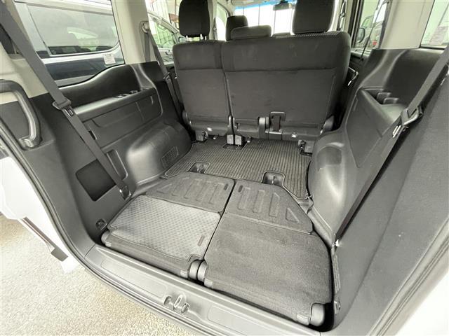 ステップワゴンスパーダ スパーダ ホンダセンシング 純正ナビ フルセグTV バックモニター 衝突軽減 9インチ後席モニター 両側パワースライドドア レーダークルーズコントロール パドルシフト アイドリングストップ プッシュスタート ETC LED(16枚目)