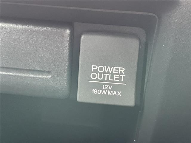 ステップワゴンスパーダ スパーダ ホンダセンシング 純正ナビ フルセグTV バックモニター 衝突軽減 9インチ後席モニター 両側パワースライドドア レーダークルーズコントロール パドルシフト アイドリングストップ プッシュスタート ETC LED(31枚目)