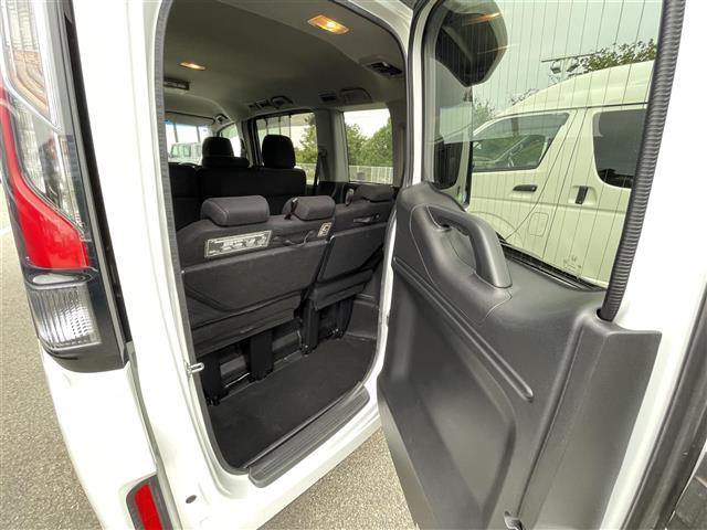 ステップワゴンスパーダ スパーダ ホンダセンシング 純正ナビ フルセグTV バックモニター 衝突軽減 9インチ後席モニター 両側パワースライドドア レーダークルーズコントロール パドルシフト アイドリングストップ プッシュスタート ETC LED(34枚目)