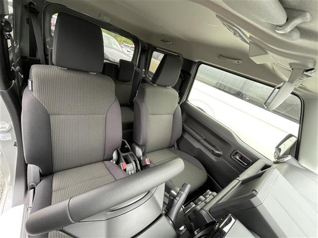 ジムニー XC 衝突軽減 4WD 前席シートヒーター クルーズコントロール アイドリングストップ ステアリングスイッチ ダウンヒルアシストコントロール ルーフレール プッシュスタート スマートキー LEDライト(8枚目)