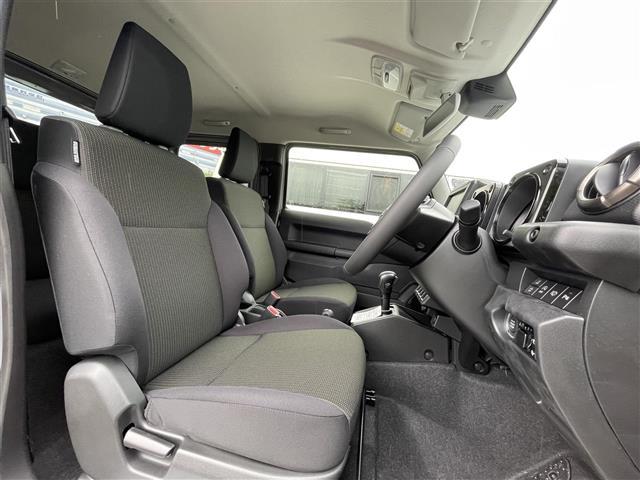 ジムニー XC 衝突軽減 4WD 前席シートヒーター クルーズコントロール アイドリングストップ ステアリングスイッチ ダウンヒルアシストコントロール ルーフレール プッシュスタート スマートキー LEDライト(9枚目)