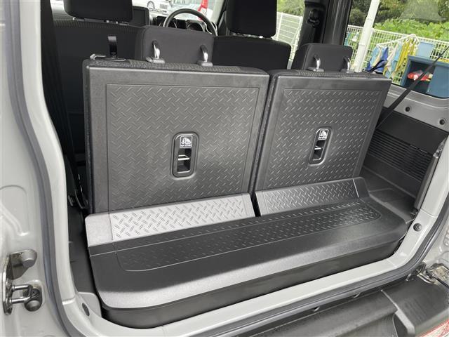 ジムニー XC 衝突軽減 4WD 前席シートヒーター クルーズコントロール アイドリングストップ ステアリングスイッチ ダウンヒルアシストコントロール ルーフレール プッシュスタート スマートキー LEDライト(11枚目)