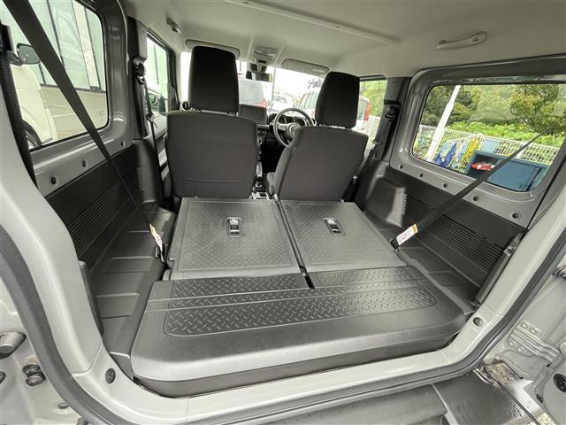 ジムニー XC 衝突軽減 4WD 前席シートヒーター クルーズコントロール アイドリングストップ ステアリングスイッチ ダウンヒルアシストコントロール ルーフレール プッシュスタート スマートキー LEDライト(12枚目)