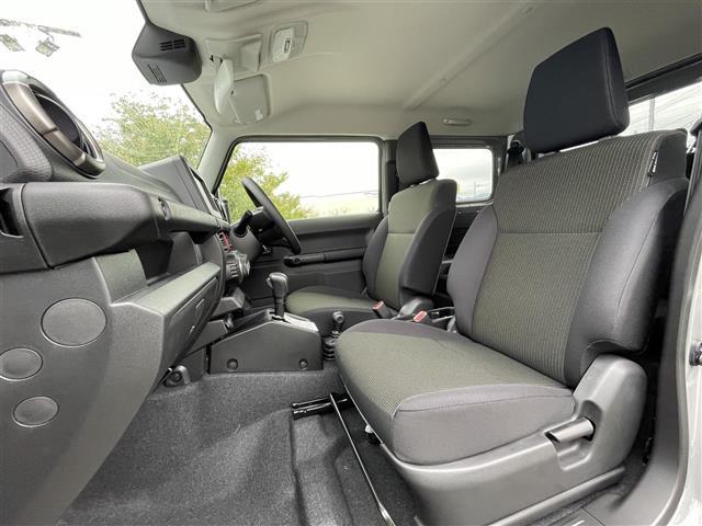 ジムニー XC 衝突軽減 4WD 前席シートヒーター クルーズコントロール アイドリングストップ ステアリングスイッチ ダウンヒルアシストコントロール ルーフレール プッシュスタート スマートキー LEDライト(14枚目)