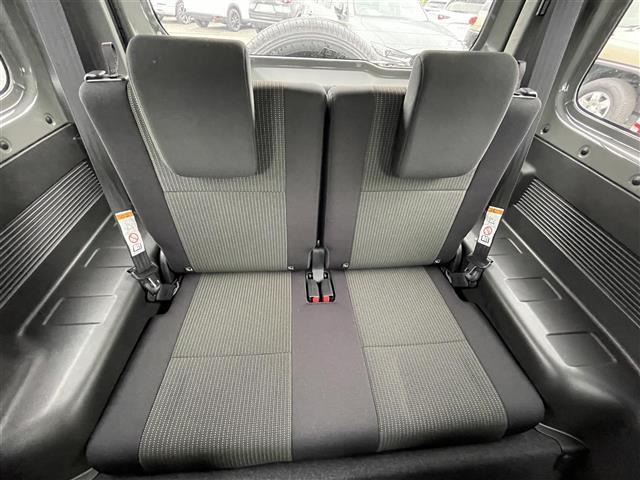 ジムニー XC 衝突軽減 4WD 前席シートヒーター クルーズコントロール アイドリングストップ ステアリングスイッチ ダウンヒルアシストコントロール ルーフレール プッシュスタート スマートキー LEDライト(15枚目)