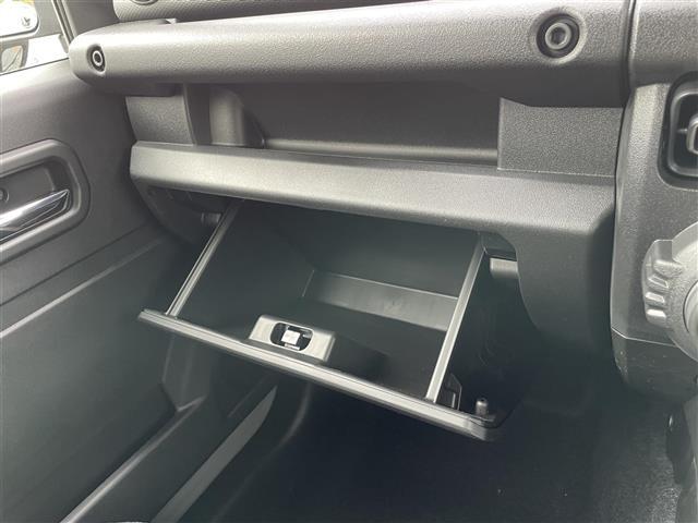 ジムニー XC 衝突軽減 4WD 前席シートヒーター クルーズコントロール アイドリングストップ ステアリングスイッチ ダウンヒルアシストコントロール ルーフレール プッシュスタート スマートキー LEDライト(29枚目)