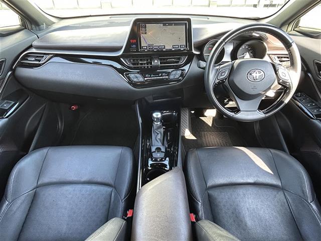 C-HR G 純正9型ナビ 追従クルーズコントロール シートヒーター レザーシート クリアランスソナー ドライブレコーダー ビルトインETC LEDライト オートマチックハイビーム バックカメラ 純正アルミ(2枚目)