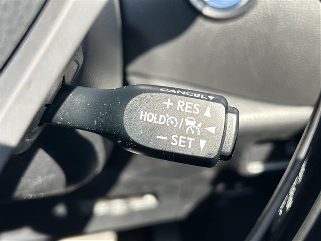 C-HR G 純正9型ナビ 追従クルーズコントロール シートヒーター レザーシート クリアランスソナー ドライブレコーダー ビルトインETC LEDライト オートマチックハイビーム バックカメラ 純正アルミ(9枚目)