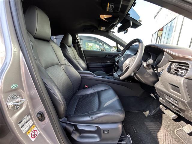 C-HR G 純正9型ナビ 追従クルーズコントロール シートヒーター レザーシート クリアランスソナー ドライブレコーダー ビルトインETC LEDライト オートマチックハイビーム バックカメラ 純正アルミ(12枚目)