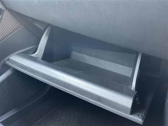 C-HR G 純正9型ナビ 追従クルーズコントロール シートヒーター レザーシート クリアランスソナー ドライブレコーダー ビルトインETC LEDライト オートマチックハイビーム バックカメラ 純正アルミ(31枚目)