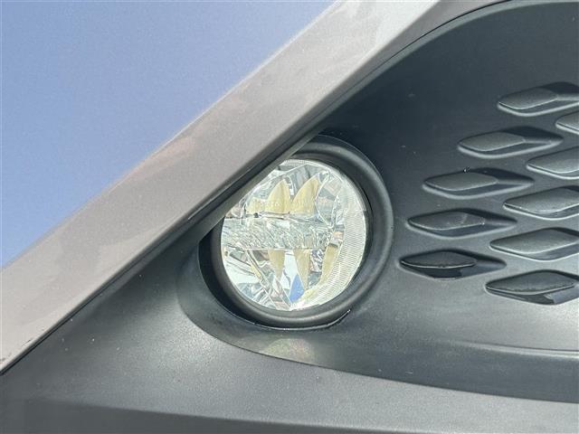 C-HR G 純正9型ナビ 追従クルーズコントロール シートヒーター レザーシート クリアランスソナー ドライブレコーダー ビルトインETC LEDライト オートマチックハイビーム バックカメラ 純正アルミ(40枚目)