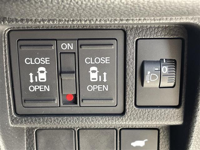 ステップワゴン e:HEVスパーダ 純正11.4インチナビ フルセグTV バックモニター 10.1インチ後席モニター 衝突軽減 BSM 両側パワースライドドア レーダークルーズコントロール 電動リアゲート ビルトインETC LED(5枚目)