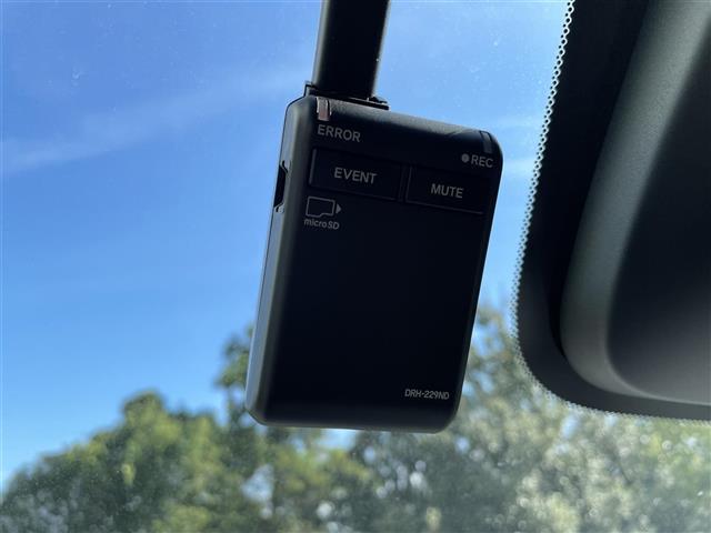 ステップワゴン e:HEVスパーダ 純正11.4インチナビ フルセグTV バックモニター 10.1インチ後席モニター 衝突軽減 BSM 両側パワースライドドア レーダークルーズコントロール 電動リアゲート ビルトインETC LED(13枚目)