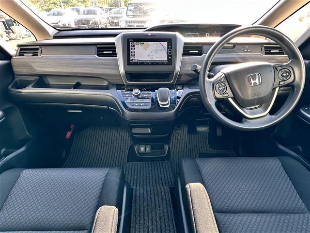 フリードハイブリッド ハイブリッド・Gブラックスタイル ディーラー純正ナビ 両側パワースライドドア 前後ドライブレコーダー ホンダセンシング リアカメラde安心プラス3 バックカメラ シートバックテーブル レーダークルーズコントロール LEDヘッドライト(2枚目)