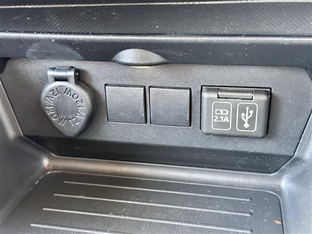 ライズ Ｇ　スマートアシスト　純正ナビ　フルセグＴＶ／Ｂｌｕｅｔｏｏｔｈ／ＵＳＢ／アップルカープレイ　バックカメラ　ＭＴモード付ＡＴ　ＢＳＭ　ビルトインＥＴＣ　前後ドライブレコーダー　純正フロアマット（5枚目）